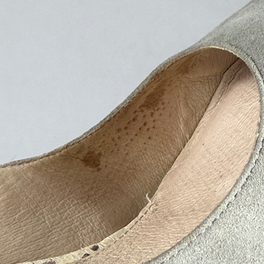 LOUISE ET CIE GREY SUEDE & SNAKE HEELS - Picture 13 of 13